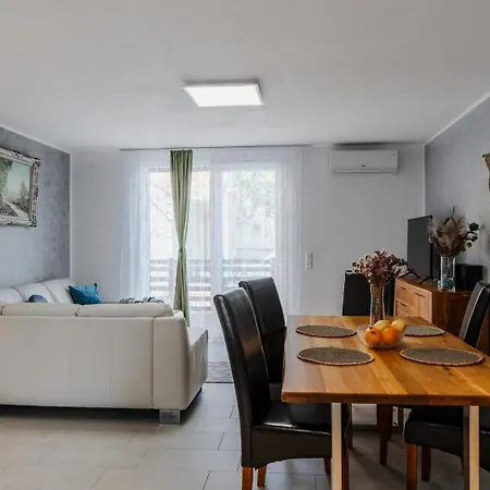 Appartement With Parking Space - 23252