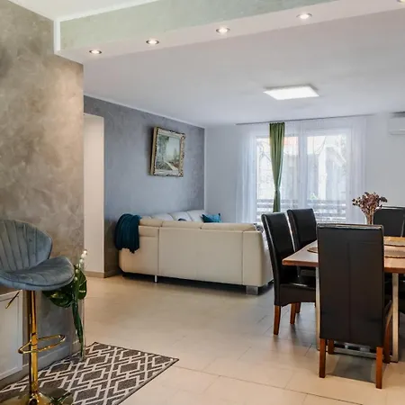 Appartement With Parking Space - 23252