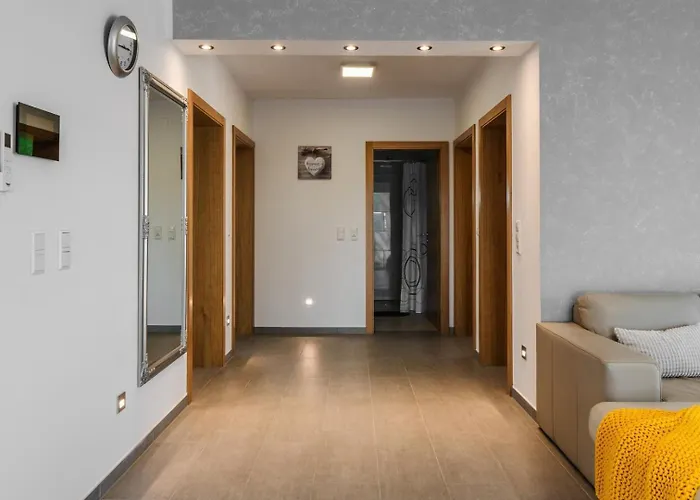 With Parking Space - 23252 شقة فير